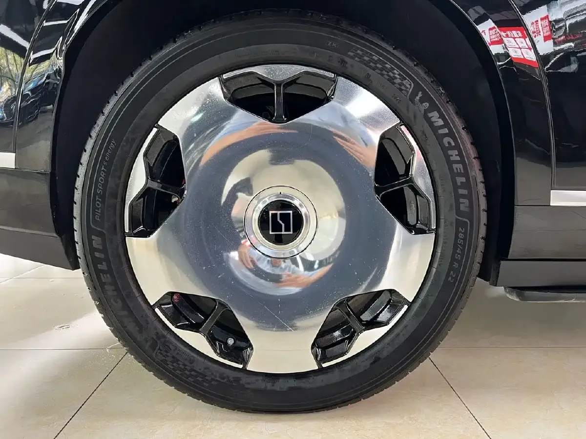 2025 Zeekr 9X 2.0T 279HP L4 1DHT PHEV,autocango,china used car exporter,china ev exporter,chinese used car exporter,chinese used ev exporter