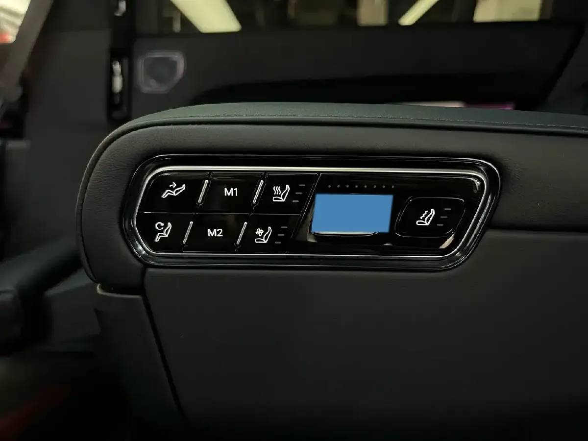 2025 Zeekr 9X 2.0T 279HP L4 1DHT PHEV,autocango,china used car exporter,china ev exporter,chinese used car exporter,chinese used ev exporter