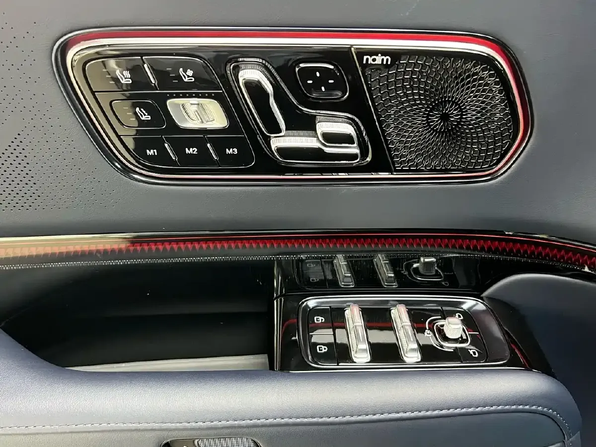 2025 Zeekr 9X 2.0T 279HP L4 1DHT PHEV,autocango,china used car exporter,china ev exporter,chinese used car exporter,chinese used ev exporter