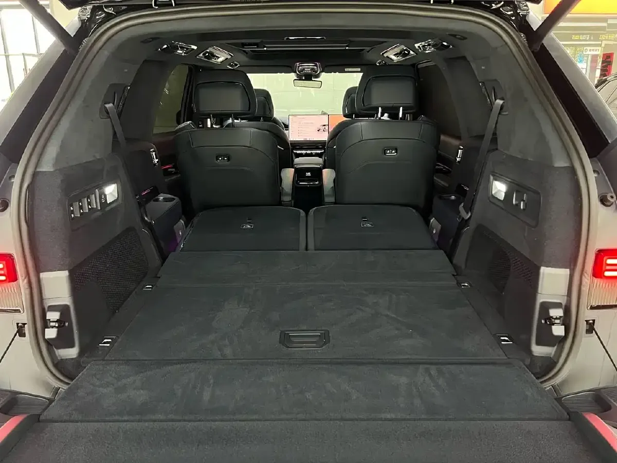 2025 Zeekr 9X 2.0T 279HP L4 1DHT PHEV,autocango,china used car exporter,china ev exporter,chinese used car exporter,chinese used ev exporter