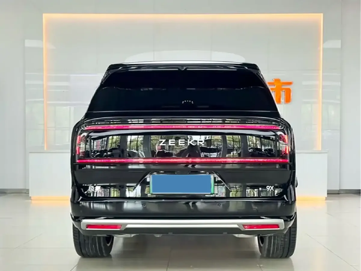2025 Zeekr 9X 2.0T 279HP L4 1DHT PHEV,autocango,china used car exporter,china ev exporter,chinese used car exporter,chinese used ev exporter