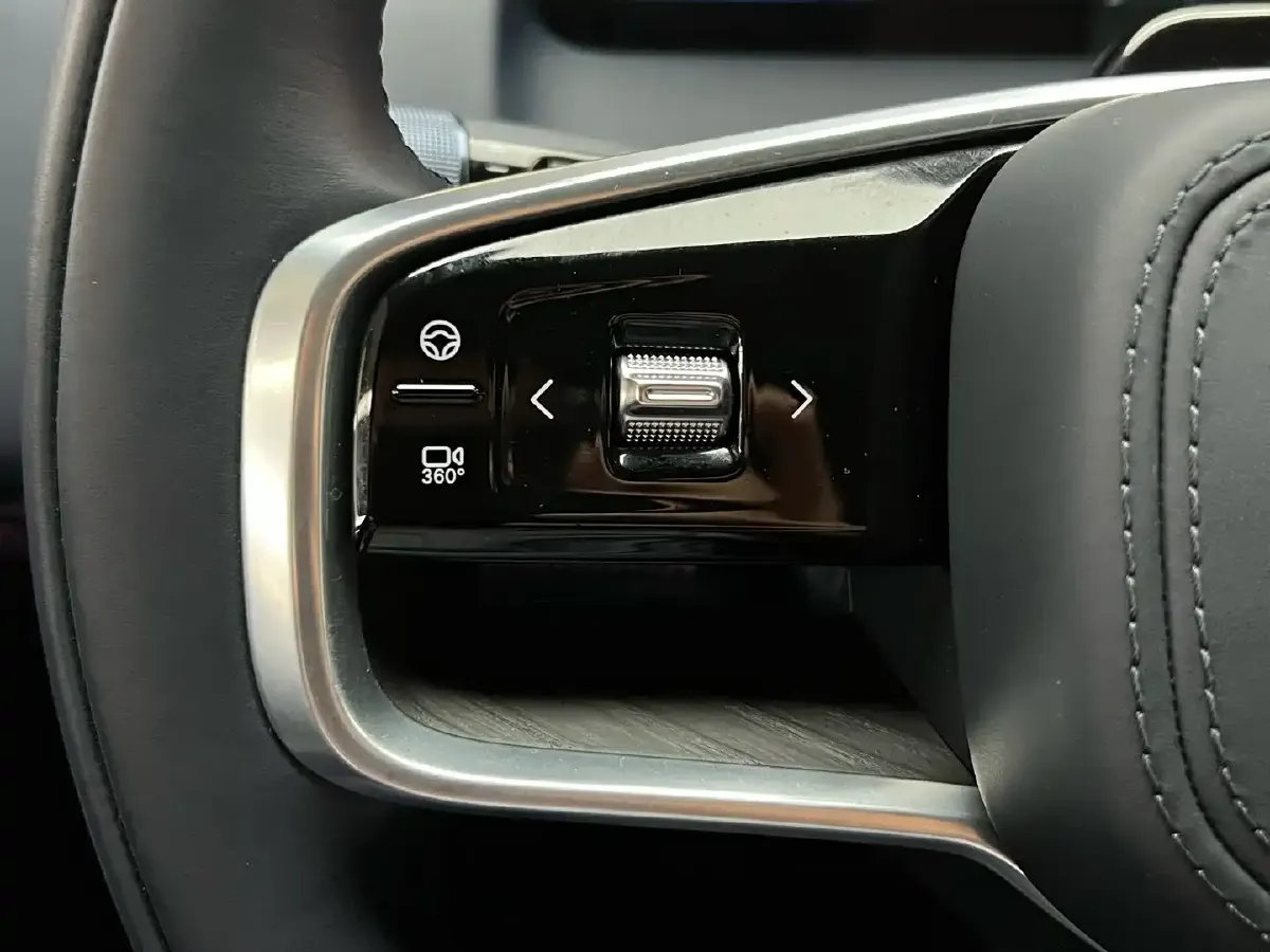 2025 Zeekr 9X 2.0T 279HP L4 1DHT PHEV,autocango,china used car exporter,china ev exporter,chinese used car exporter,chinese used ev exporter