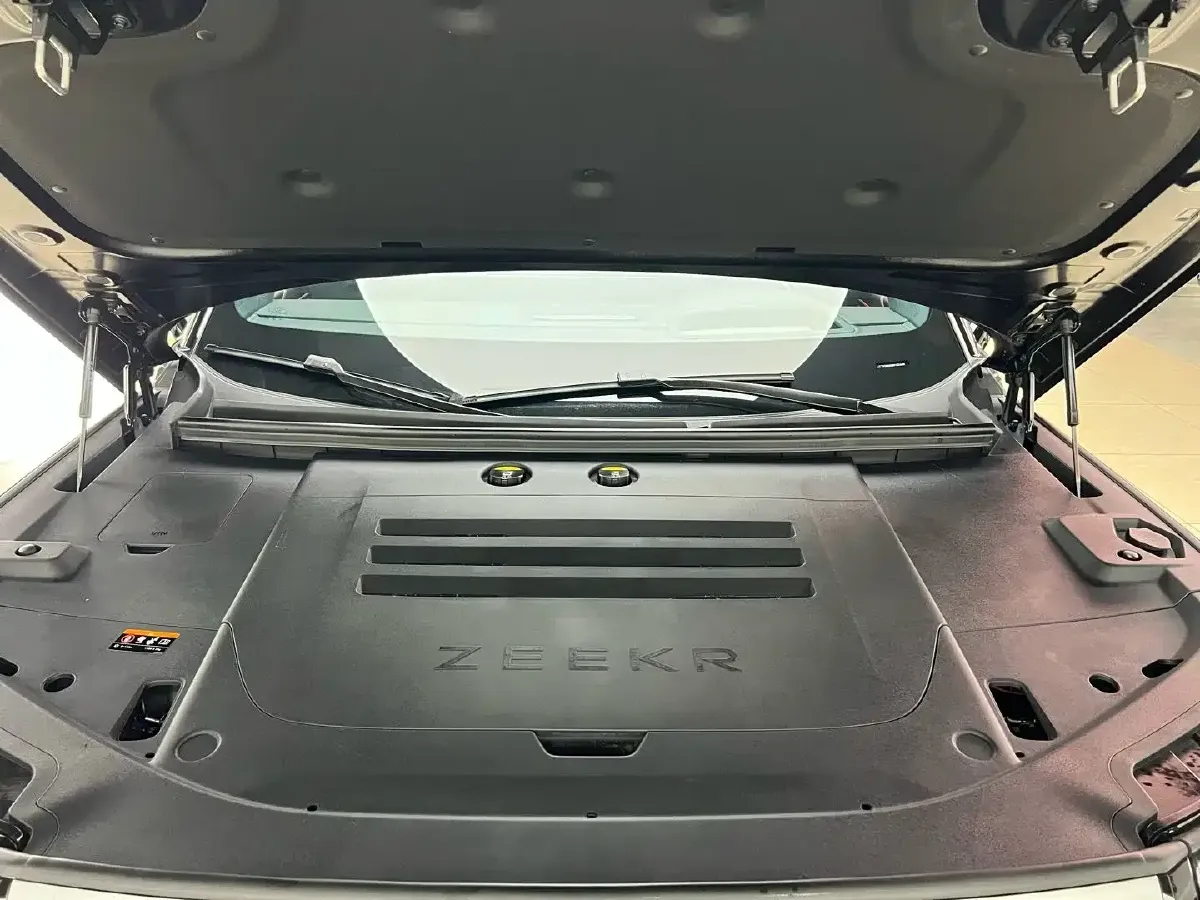 2025 Zeekr 9X 2.0T 279HP L4 1DHT PHEV,autocango,china used car exporter,china ev exporter,chinese used car exporter,chinese used ev exporter