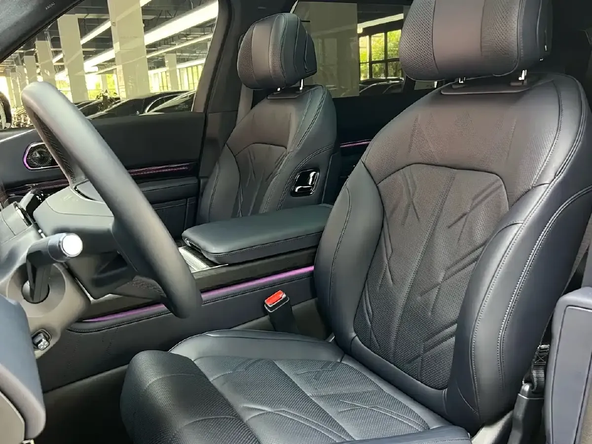 2025 Zeekr 9X 2.0T 279HP L4 1DHT PHEV,autocango,china used car exporter,china ev exporter,chinese used car exporter,chinese used ev exporter