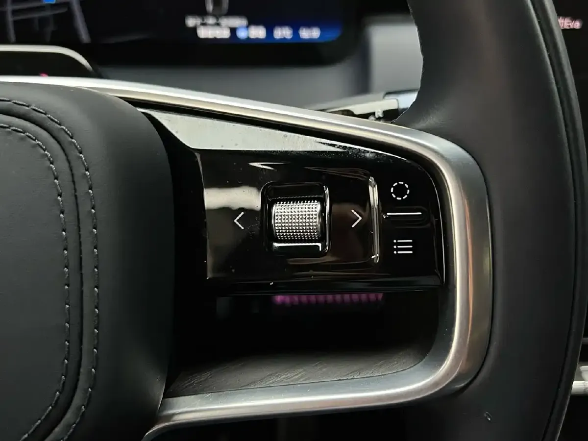 2025 Zeekr 9X 2.0T 279HP L4 1DHT PHEV,autocango,china used car exporter,china ev exporter,chinese used car exporter,chinese used ev exporter