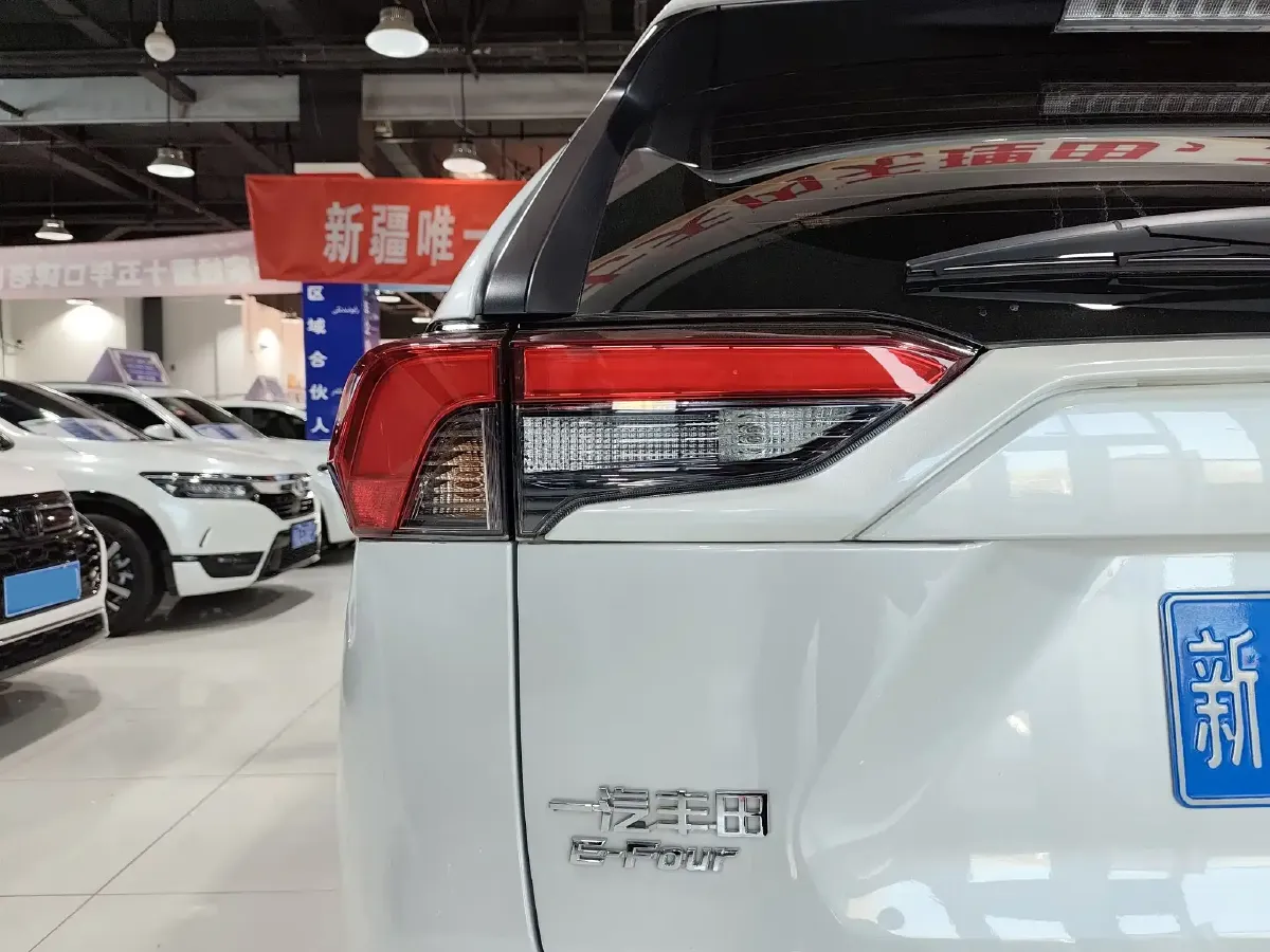 2024 Toyota RAV4 2.5L 178HP L4 E-CVT Hybrid,autocango,china used car exporter,china ev exporter,chinese used car exporter,chinese used ev exporter
