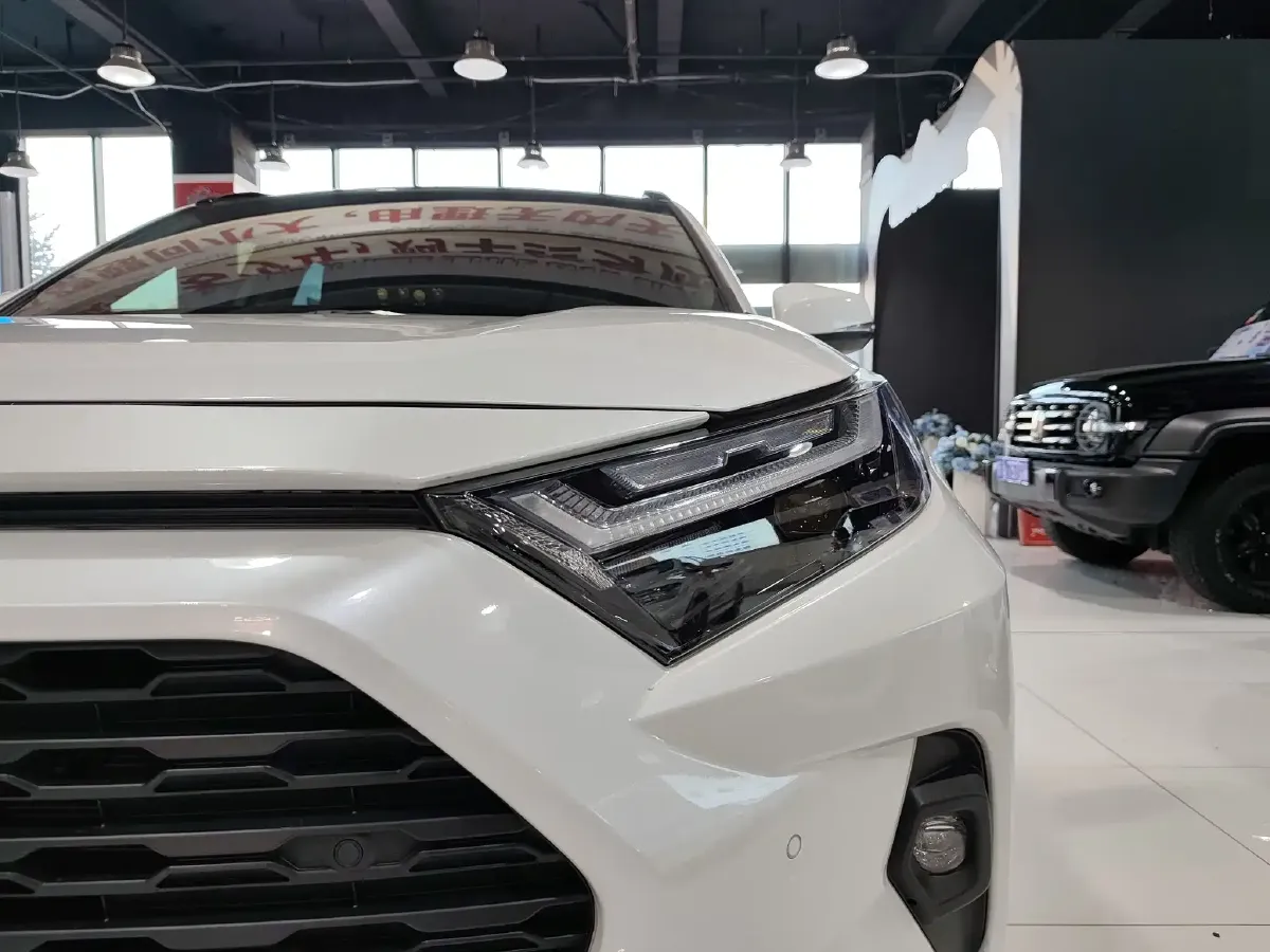 2024 Toyota RAV4 2.5L 178HP L4 E-CVT Hybrid,autocango,china used car exporter,china ev exporter,chinese used car exporter,chinese used ev exporter