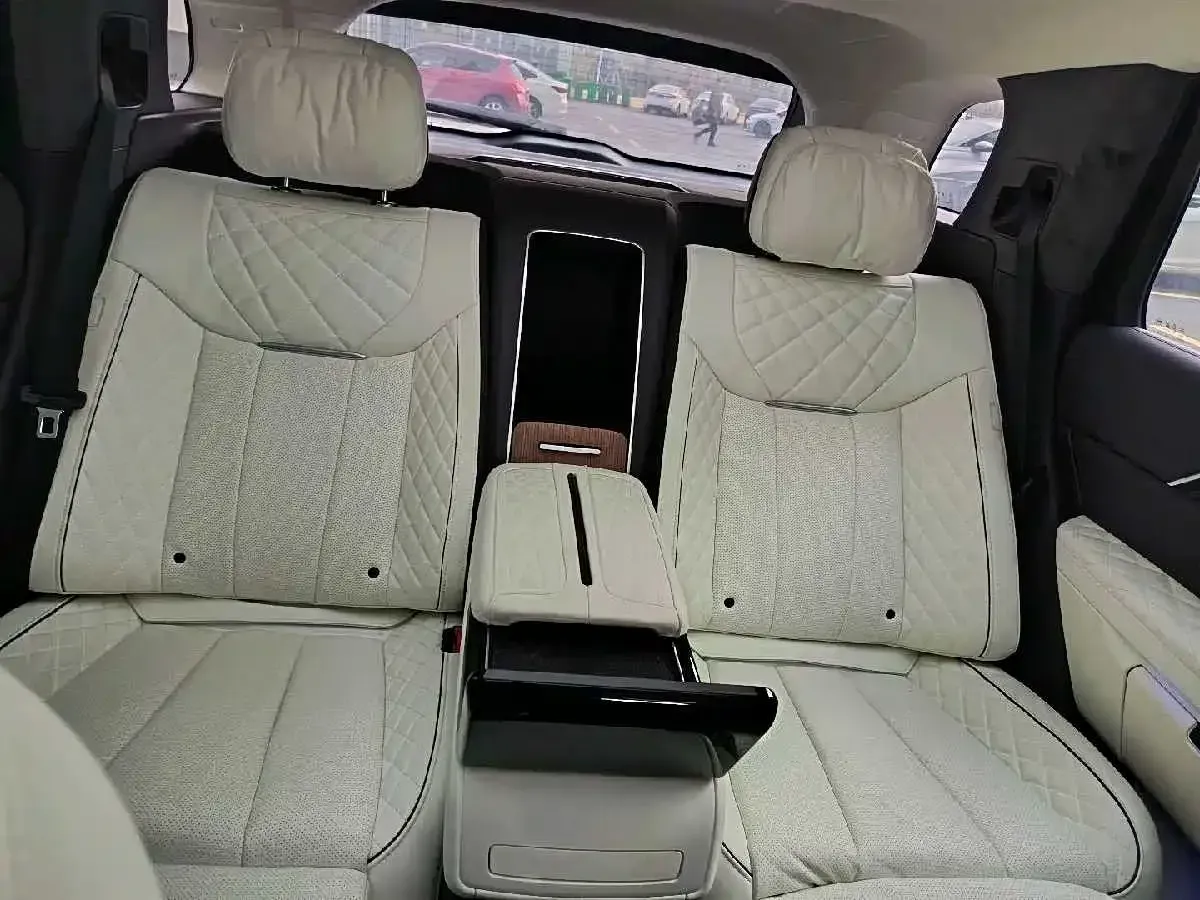 2022 HongQi E-HS9 BEV 120KWH,autocango,china used car exporter,china ev exporter,chinese used car exporter,chinese used ev exporter