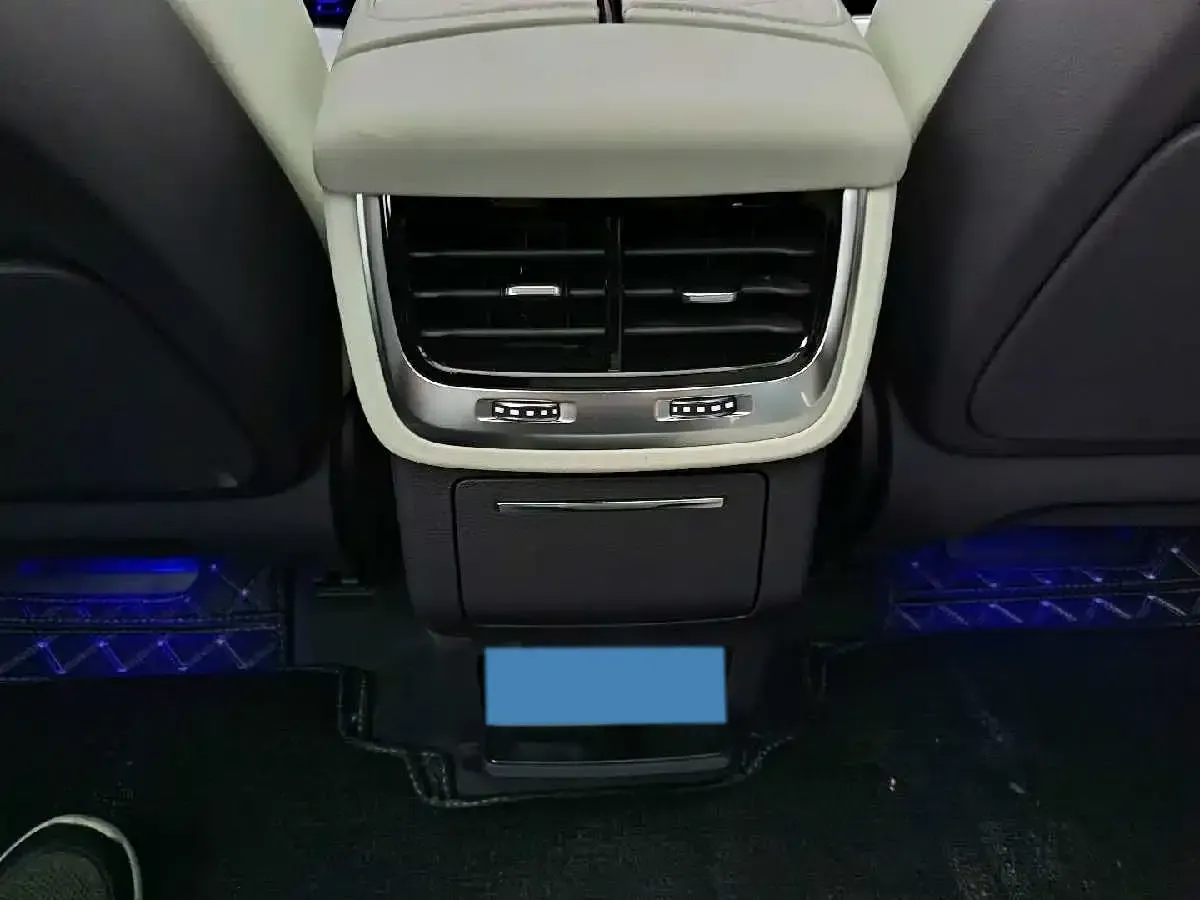 2022 HongQi E-HS9 BEV 120KWH,autocango,china used car exporter,china ev exporter,chinese used car exporter,chinese used ev exporter