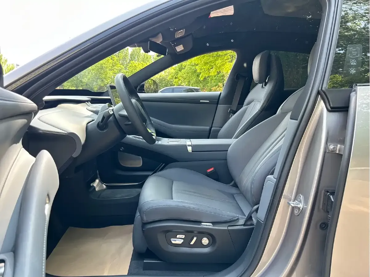 2025 MI YU7 BEV 96.3KWH,autocango,china used car exporter,china ev exporter,chinese used car exporter,chinese used ev exporter