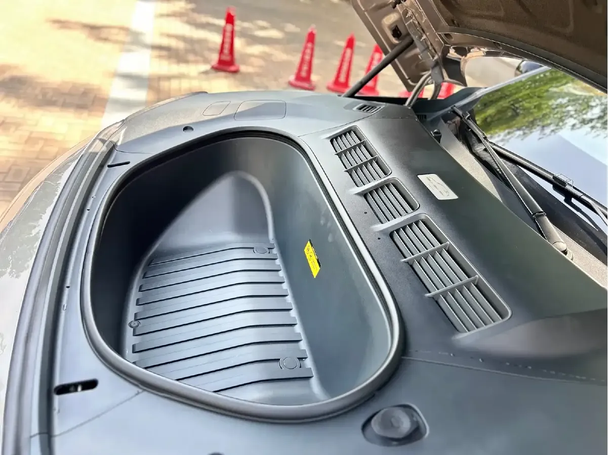 2025 MI YU7 BEV 96.3KWH,autocango,china used car exporter,china ev exporter,chinese used car exporter,chinese used ev exporter