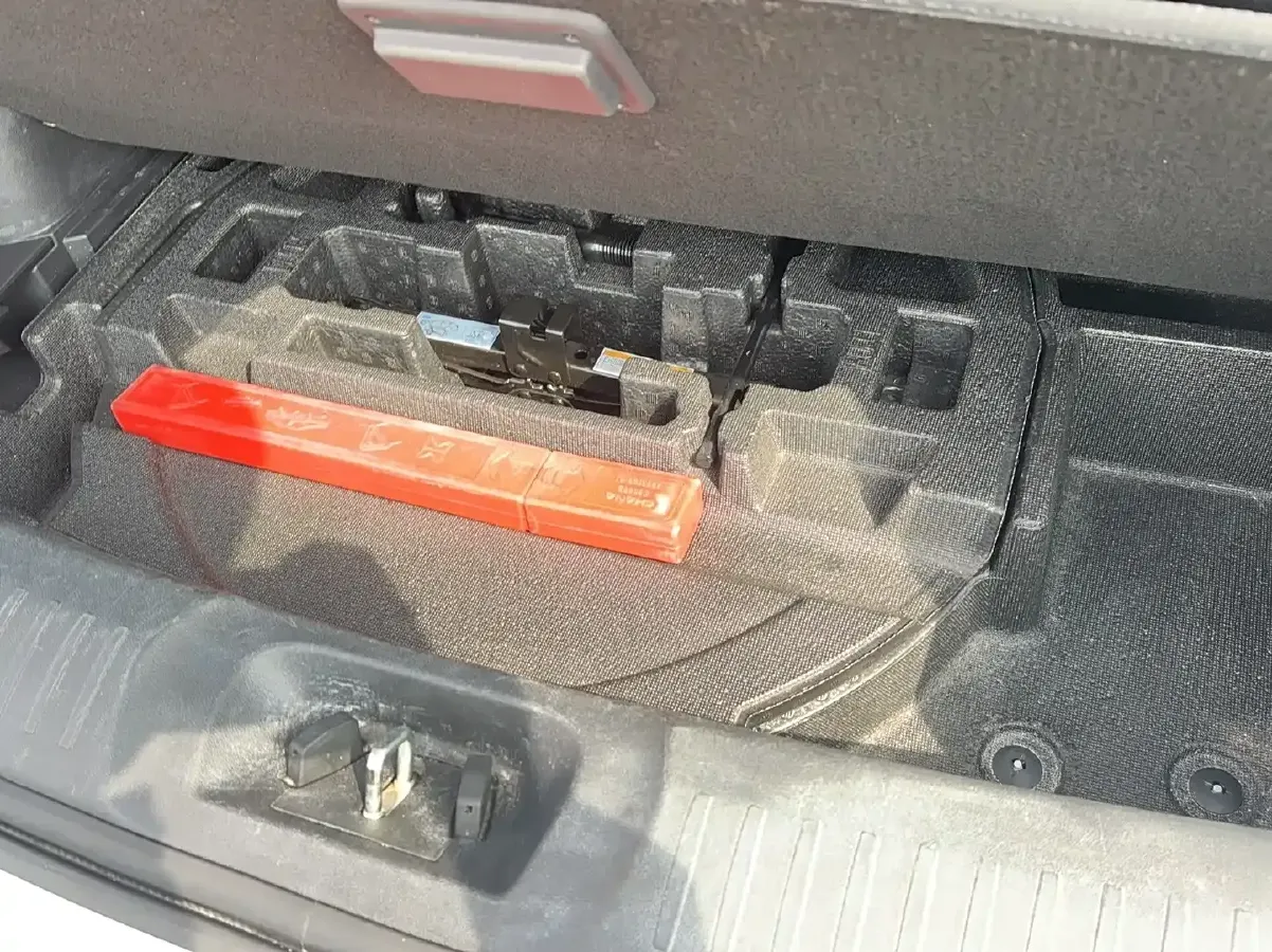 2019 ChangAn CS35 Plus 1.6L 128HP L4 6AT,autocango,china used car exporter,china ev exporter,chinese used car exporter,chinese used ev exporter