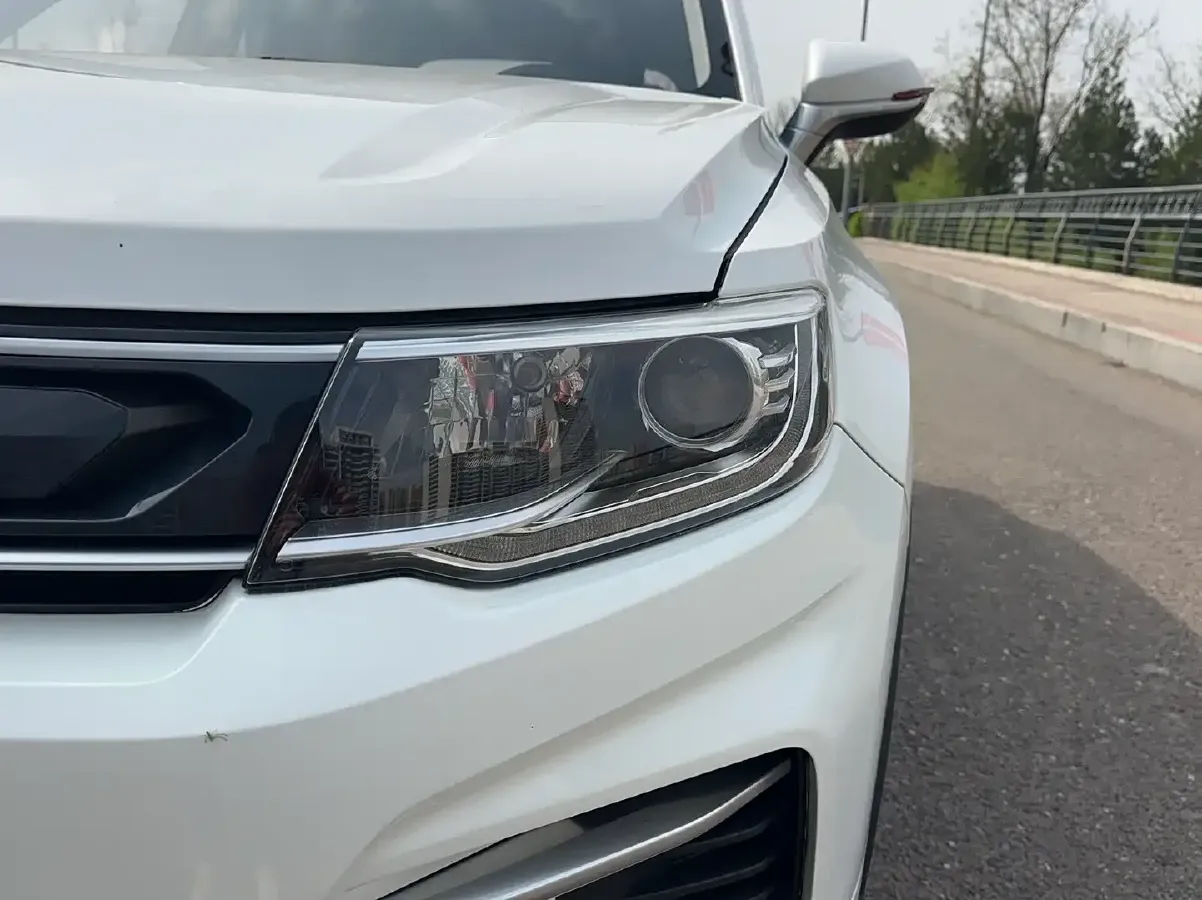 2019 ChangAn CS35 Plus 1.6L 128HP L4 6AT,autocango,china used car exporter,china ev exporter,chinese used car exporter,chinese used ev exporter