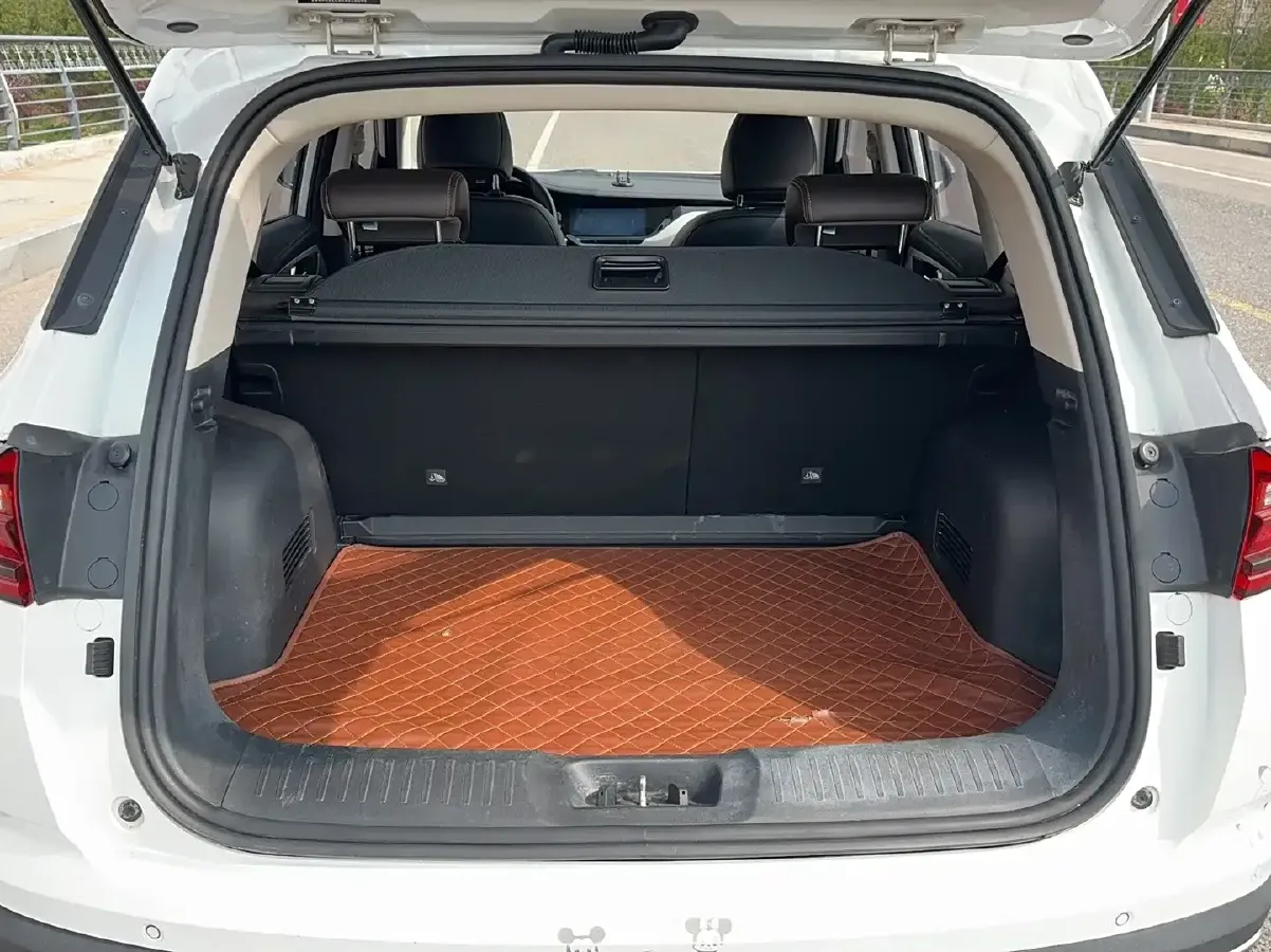 2019 ChangAn CS35 Plus 1.6L 128HP L4 6AT,autocango,china used car exporter,china ev exporter,chinese used car exporter,chinese used ev exporter