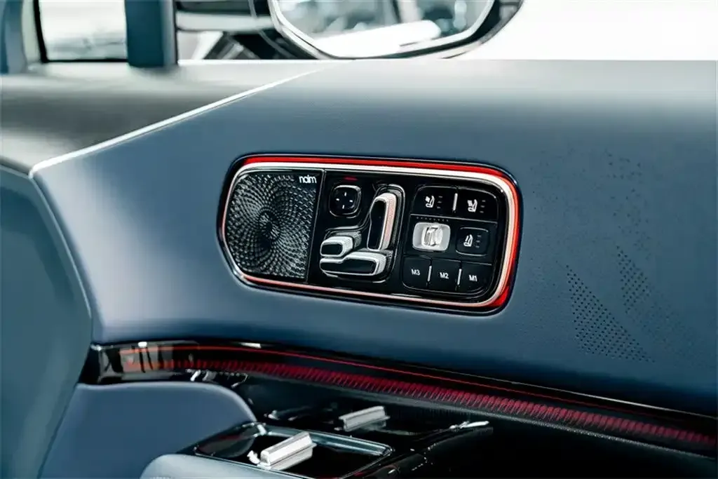 2025 Zeekr 9X 2.0T 279HP L4 1DHT PHEV,autocango,china used car exporter,china ev exporter,chinese used car exporter,chinese used ev exporter