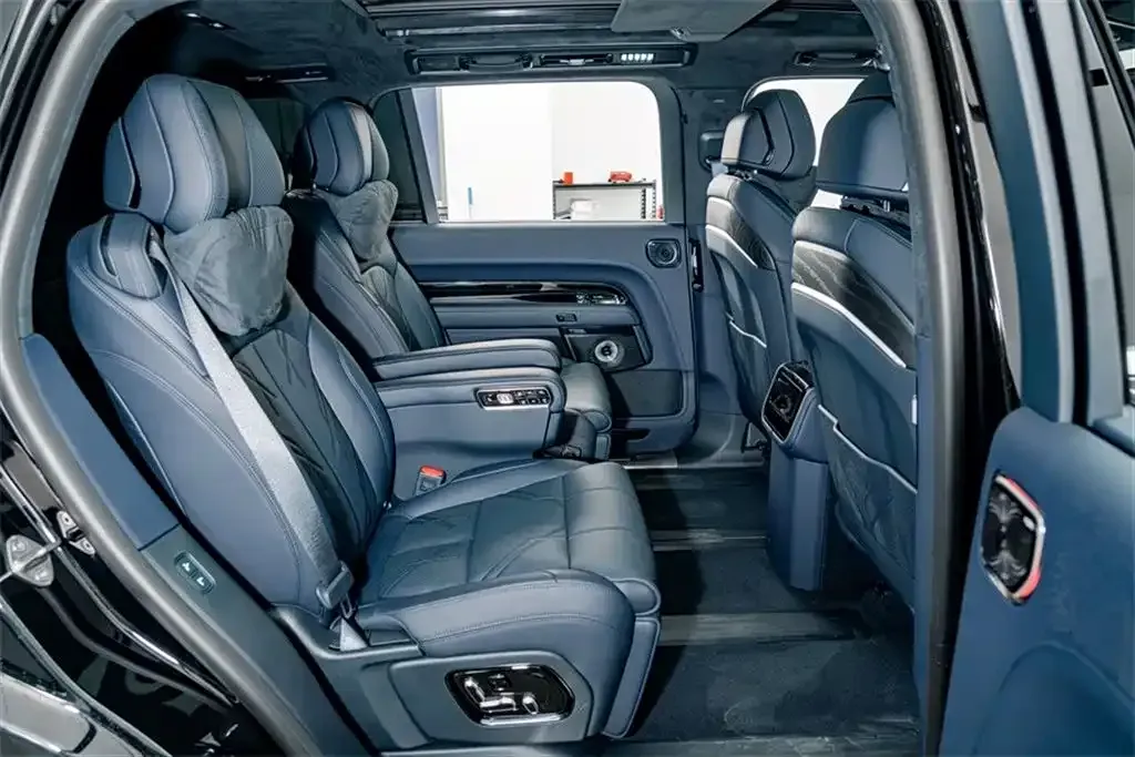 2025 Zeekr 9X 2.0T 279HP L4 1DHT PHEV,autocango,china used car exporter,china ev exporter,chinese used car exporter,chinese used ev exporter