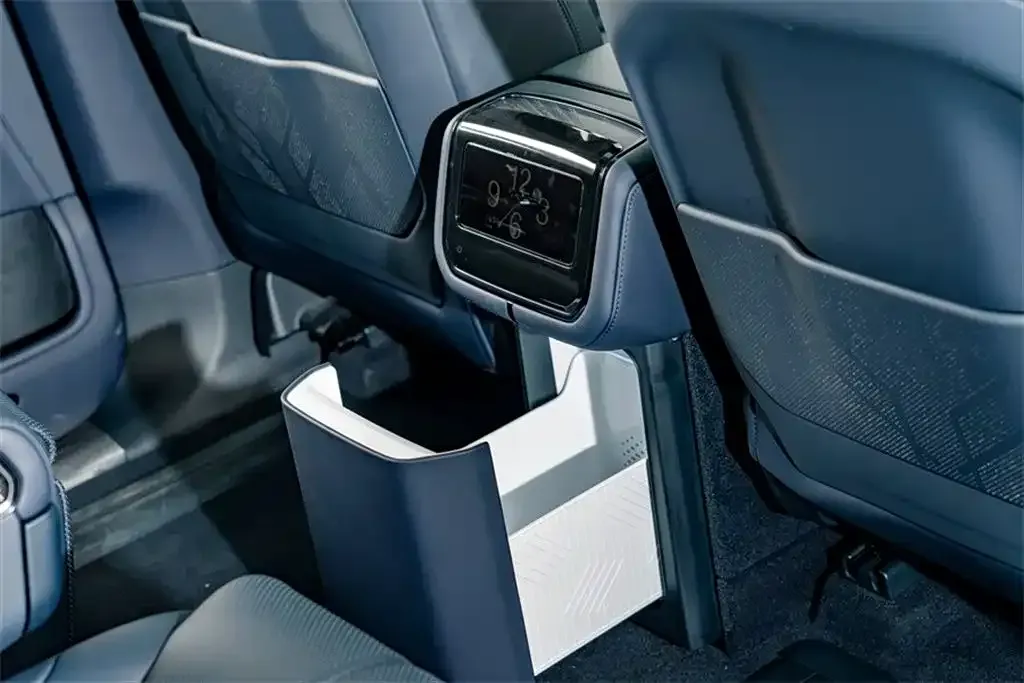 2025 Zeekr 9X 2.0T 279HP L4 1DHT PHEV,autocango,china used car exporter,china ev exporter,chinese used car exporter,chinese used ev exporter