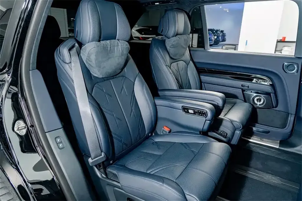 2025 Zeekr 9X 2.0T 279HP L4 1DHT PHEV,autocango,china used car exporter,china ev exporter,chinese used car exporter,chinese used ev exporter