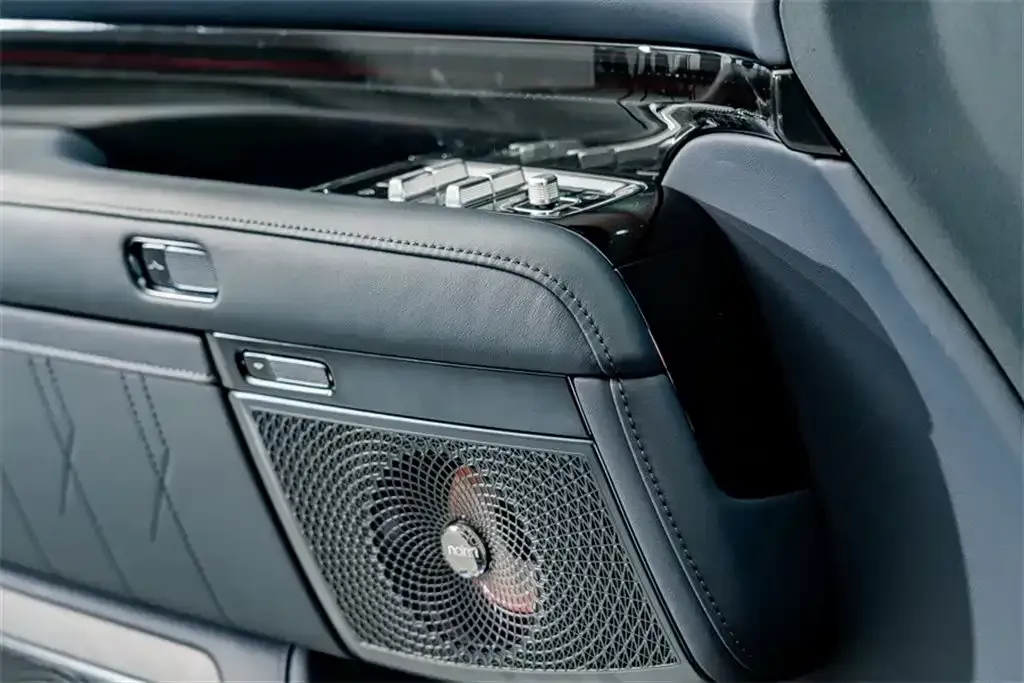 2025 Zeekr 9X 2.0T 279HP L4 1DHT PHEV,autocango,china used car exporter,china ev exporter,chinese used car exporter,chinese used ev exporter