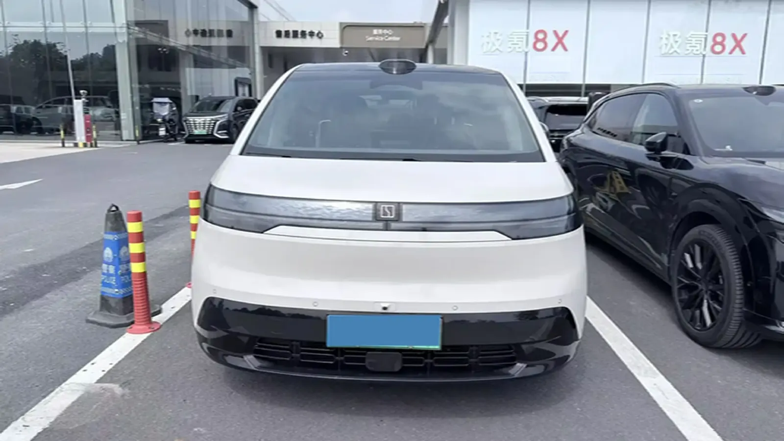 2025 Zeekr MIX BEV 102KWH,autocango,china used car exporter,china ev exporter,chinese used car exporter,chinese used ev exporter