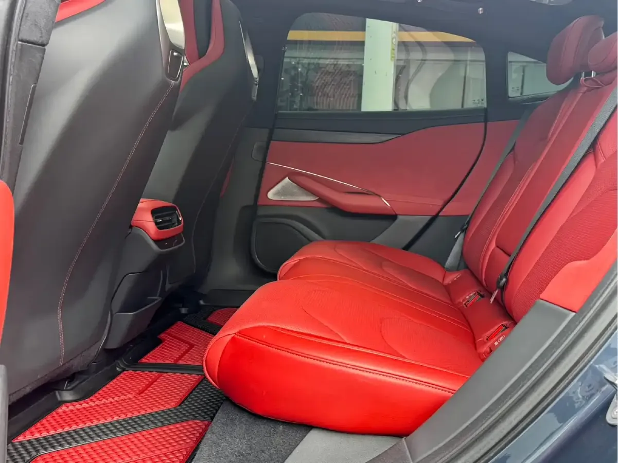 2024 MI SU7 BEV 101KWH,autocango,china used car exporter,china ev exporter,chinese used car exporter,chinese used ev exporter