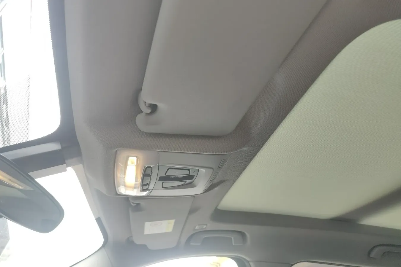 2020 BMW X1 1.5T 140HP L3 7DCT,autocango,china used car exporter,china ev exporter,chinese used car exporter,chinese used ev exporter