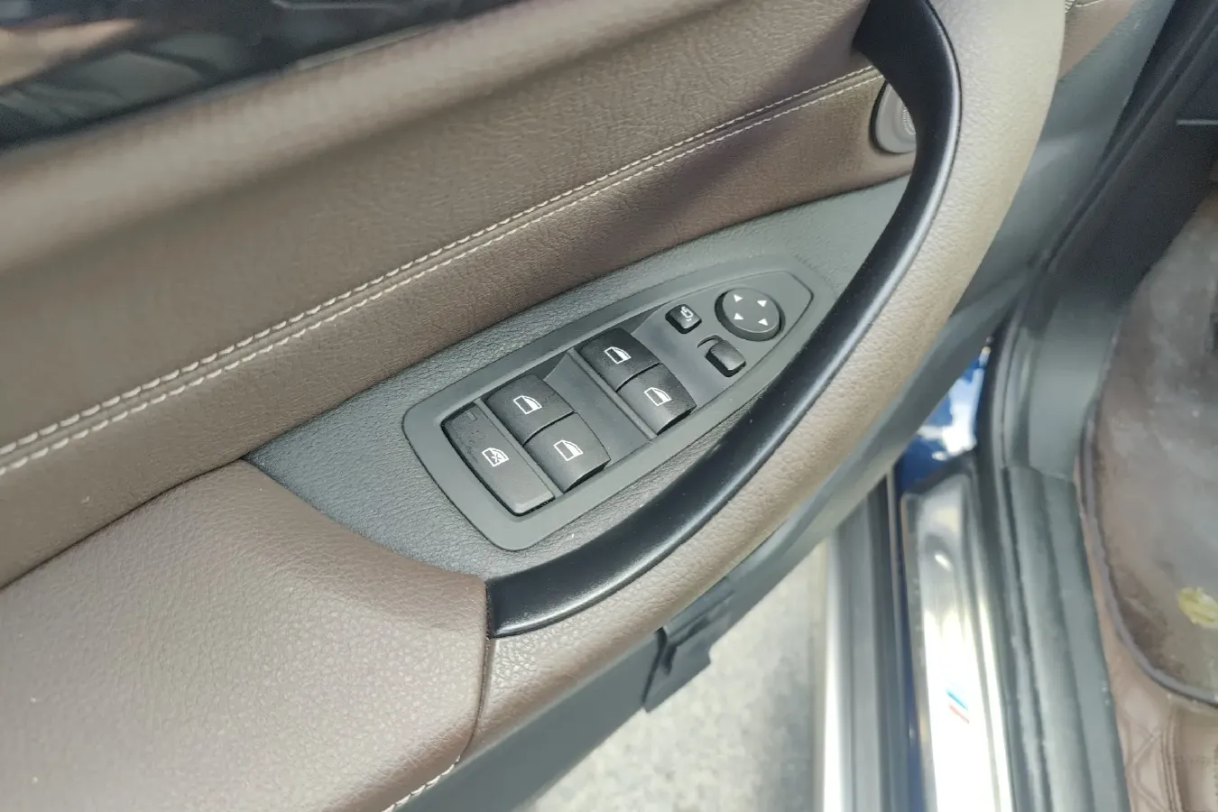 2020 BMW X1 1.5T 140HP L3 7DCT,autocango,china used car exporter,china ev exporter,chinese used car exporter,chinese used ev exporter