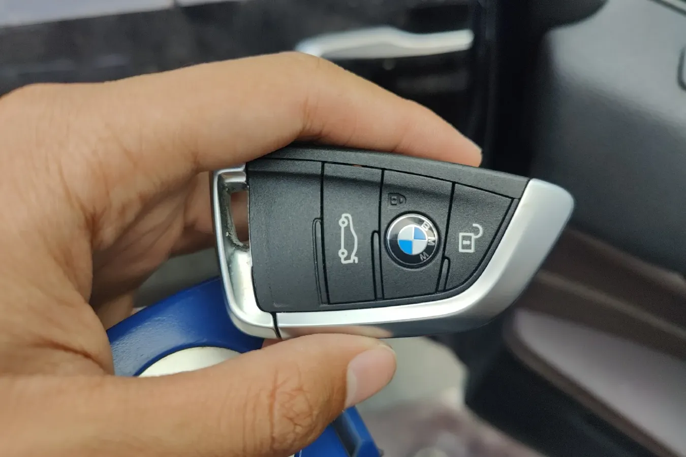 2020 BMW X1 1.5T 140HP L3 7DCT,autocango,china used car exporter,china ev exporter,chinese used car exporter,chinese used ev exporter