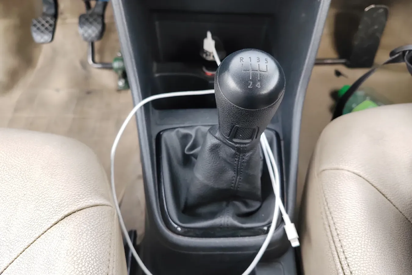 2013 Volkswagen Jetta 1.6L 110HP L4 5MT,autocango,china used car exporter,china ev exporter,chinese used car exporter,chinese used ev exporter