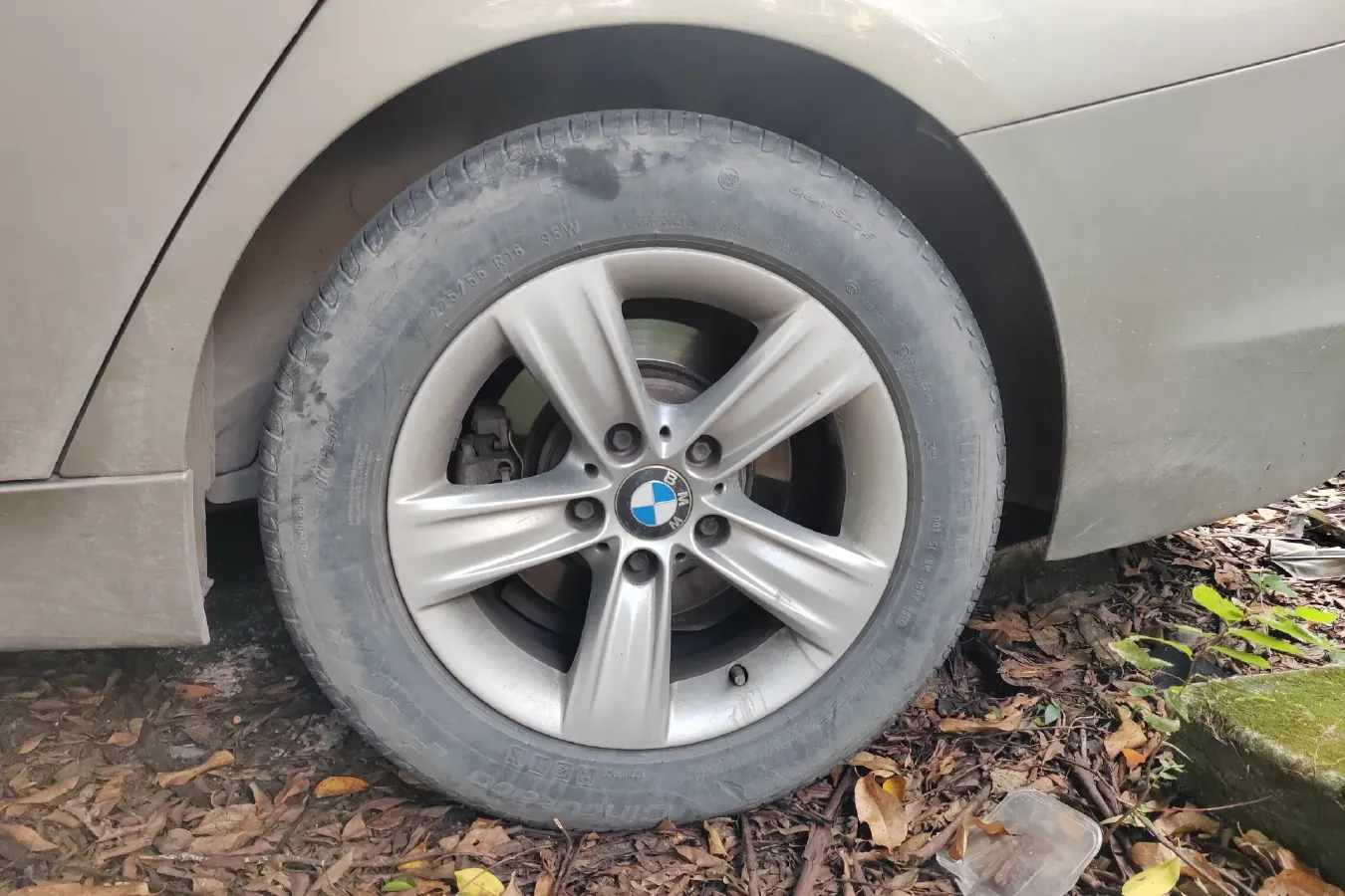 2013 BMW 3 Series 2.0T 184HP L4 8AT,autocango,china used car exporter,china ev exporter,chinese used car exporter,chinese used ev exporter