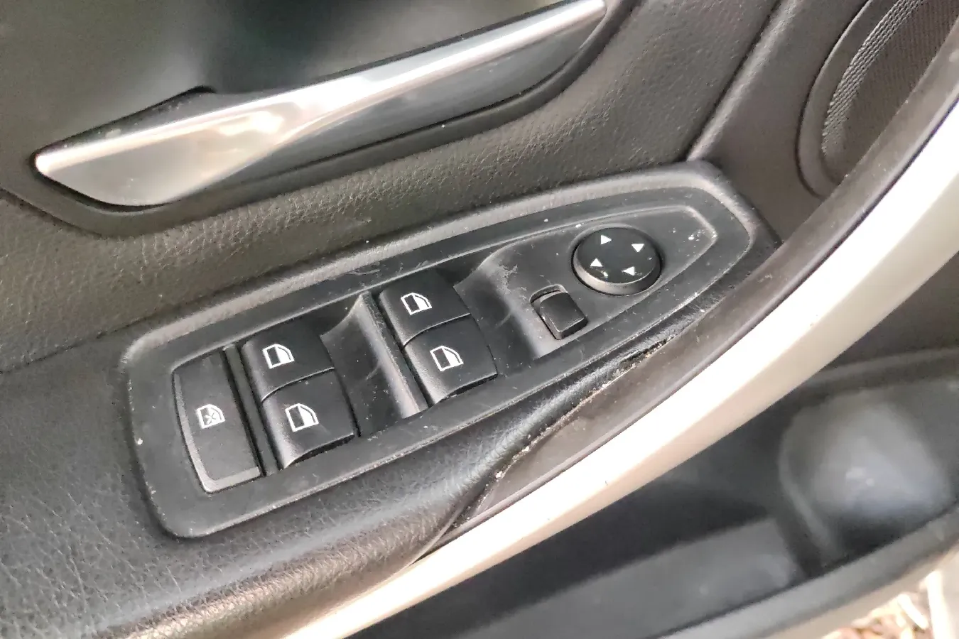 2013 BMW 3 Series 2.0T 184HP L4 8AT,autocango,china used car exporter,china ev exporter,chinese used car exporter,chinese used ev exporter