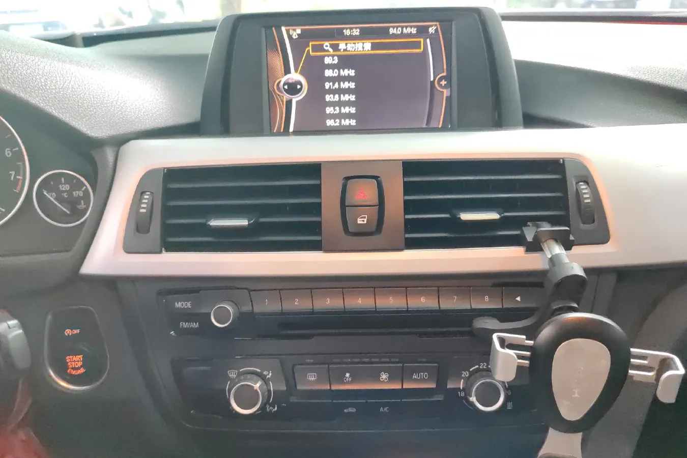 2013 BMW 3 Series 2.0T 184HP L4 8AT,autocango,china used car exporter,china ev exporter,chinese used car exporter,chinese used ev exporter