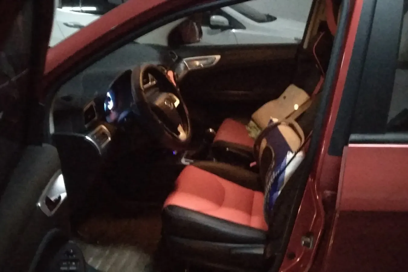 2015 FAW Jumpal D60 1.5L 102HP L4 5MT,autocango,china used car exporter,china ev exporter,chinese used car exporter,chinese used ev exporter