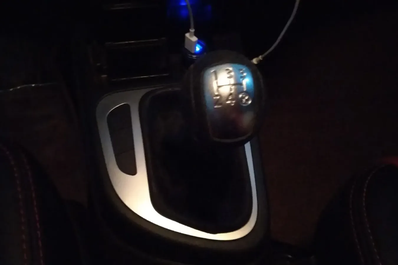 2015 FAW Jumpal D60 1.5L 102HP L4 5MT,autocango,china used car exporter,china ev exporter,chinese used car exporter,chinese used ev exporter