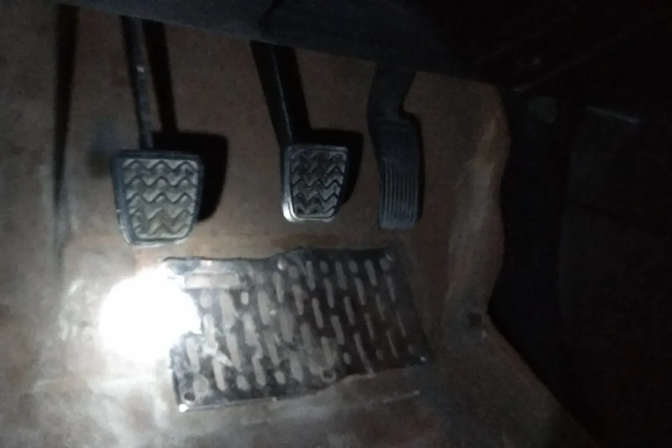 2015 FAW Jumpal D60 1.5L 102HP L4 5MT,autocango,china used car exporter,china ev exporter,chinese used car exporter,chinese used ev exporter