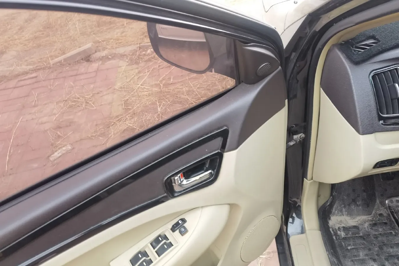 2013 Geely GC7 1.5L 109HP L4 5MT,autocango,china used car exporter,china ev exporter,chinese used car exporter,chinese used ev exporter