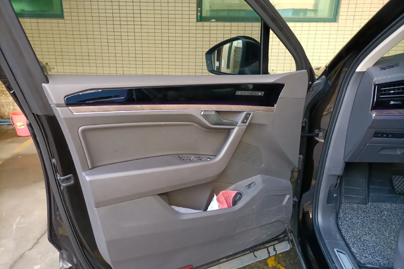 2019 Volkswagen Touareg 3.0T 340HP V6 8AT,autocango,china used car exporter,china ev exporter,chinese used car exporter,chinese used ev exporter