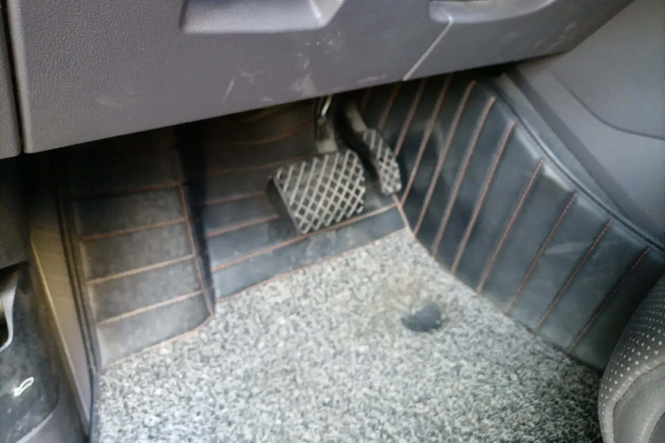 2019 Volkswagen Touareg 3.0T 340HP V6 8AT,autocango,china used car exporter,china ev exporter,chinese used car exporter,chinese used ev exporter