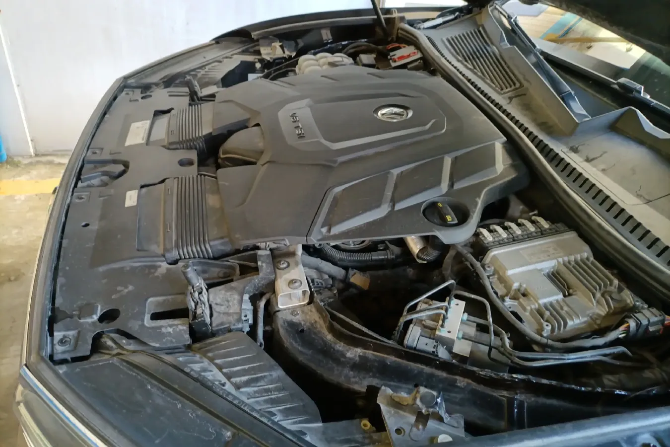 2019 Volkswagen Touareg 3.0T 340HP V6 8AT,autocango,china used car exporter,china ev exporter,chinese used car exporter,chinese used ev exporter