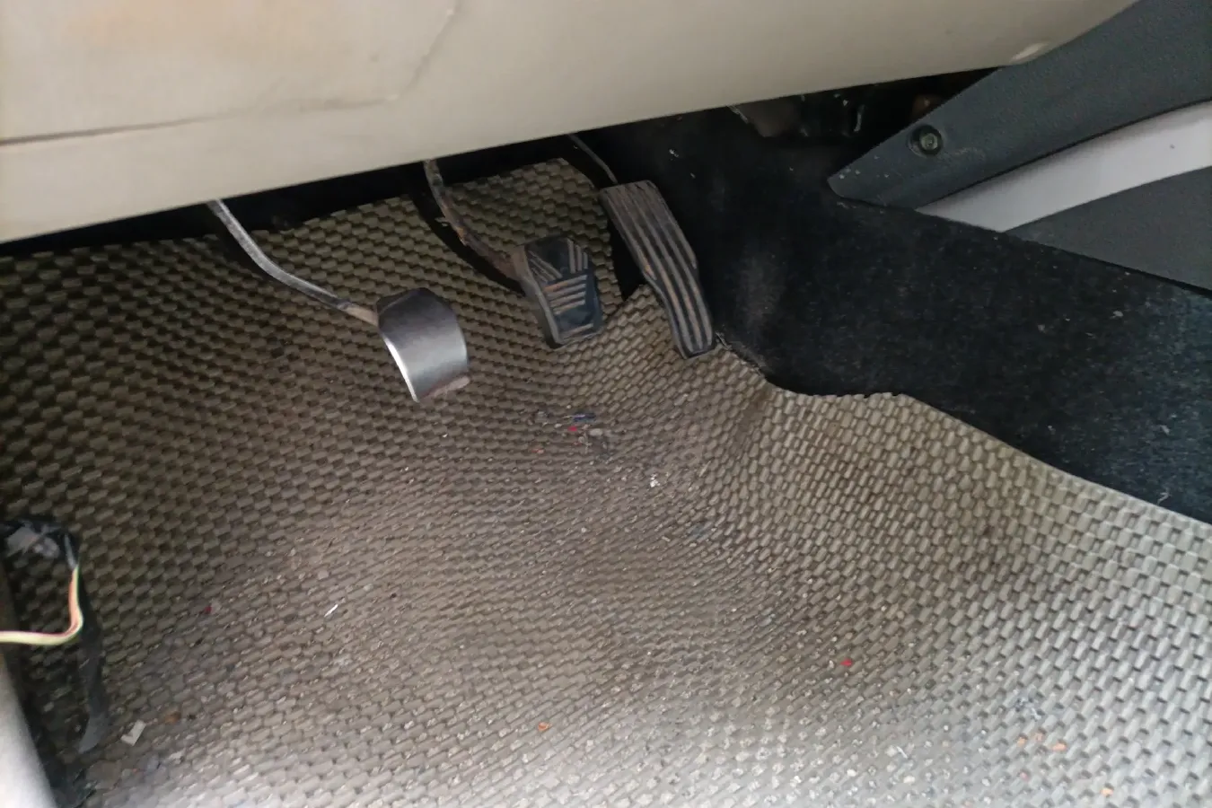 2012 Landwind X8 2.0T 122HP L4 5MT,autocango,china used car exporter,china ev exporter,chinese used car exporter,chinese used ev exporter