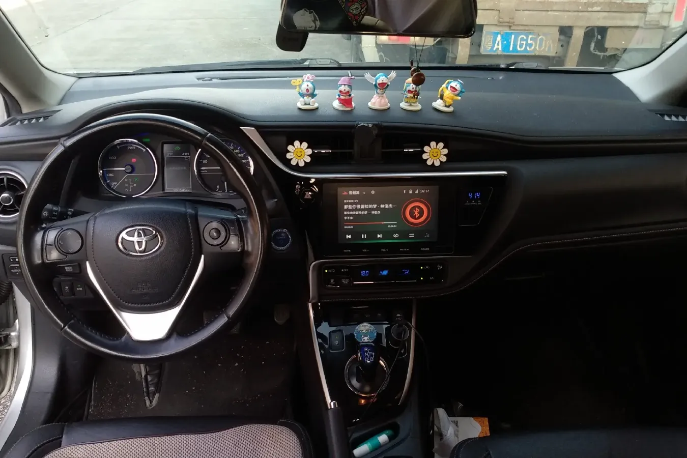 2019 Toyota Corolla Hybird E+ 1.8L 99HP L4 E-CVT PHEV 10.5KWH,autocango,china used car exporter,china ev exporter,chinese used car exporter,chinese used ev exporter