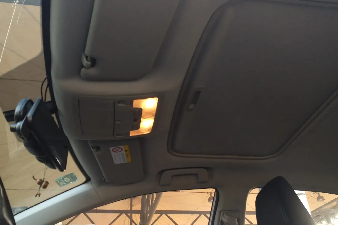 2019 Toyota Corolla Hybird E+ 1.8L 99HP L4 E-CVT PHEV 10.5KWH,autocango,china used car exporter,china ev exporter,chinese used car exporter,chinese used ev exporter