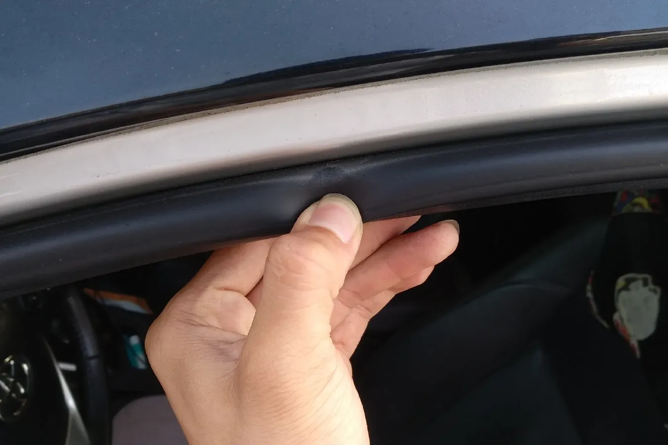 2019 Toyota Corolla Hybird E+ 1.8L 99HP L4 E-CVT PHEV 10.5KWH,autocango,china used car exporter,china ev exporter,chinese used car exporter,chinese used ev exporter