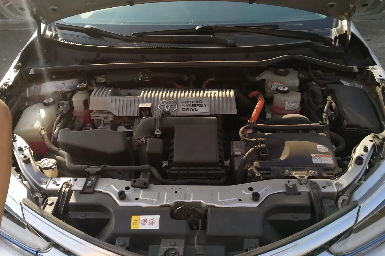 2019 Toyota Corolla Hybird E+ 1.8L 99HP L4 E-CVT PHEV 10.5KWH,autocango,china used car exporter,china ev exporter,chinese used car exporter,chinese used ev exporter