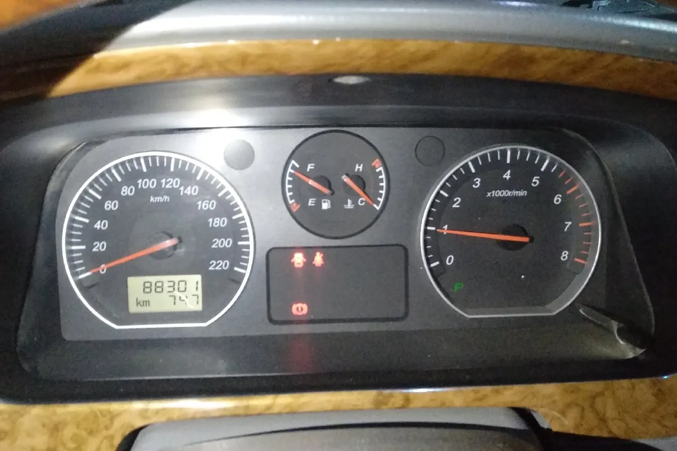 2010 JinBei Grace 2.7L 151HP L4 4AT,autocango,china used car exporter,china ev exporter,chinese used car exporter,chinese used ev exporter