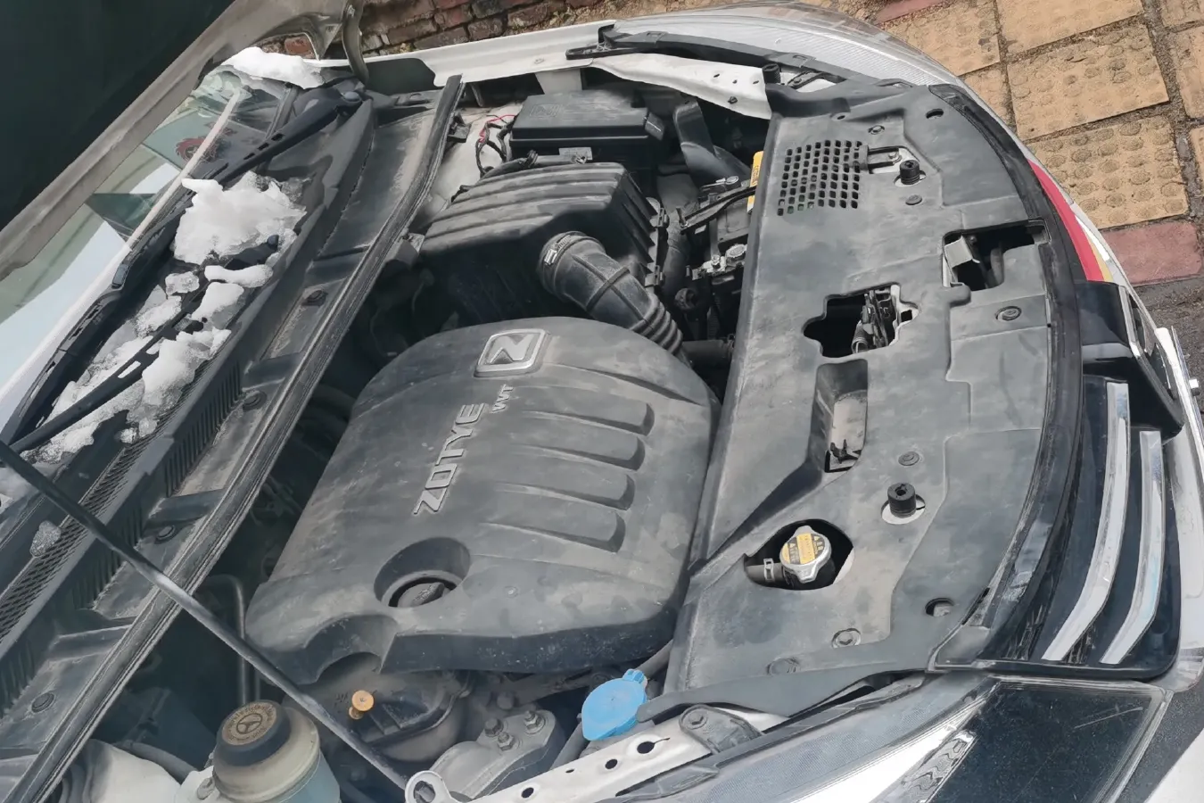 2016 Zotye Z300 1.5L 113HP L4 5MT,autocango,china used car exporter,china ev exporter,chinese used car exporter,chinese used ev exporter