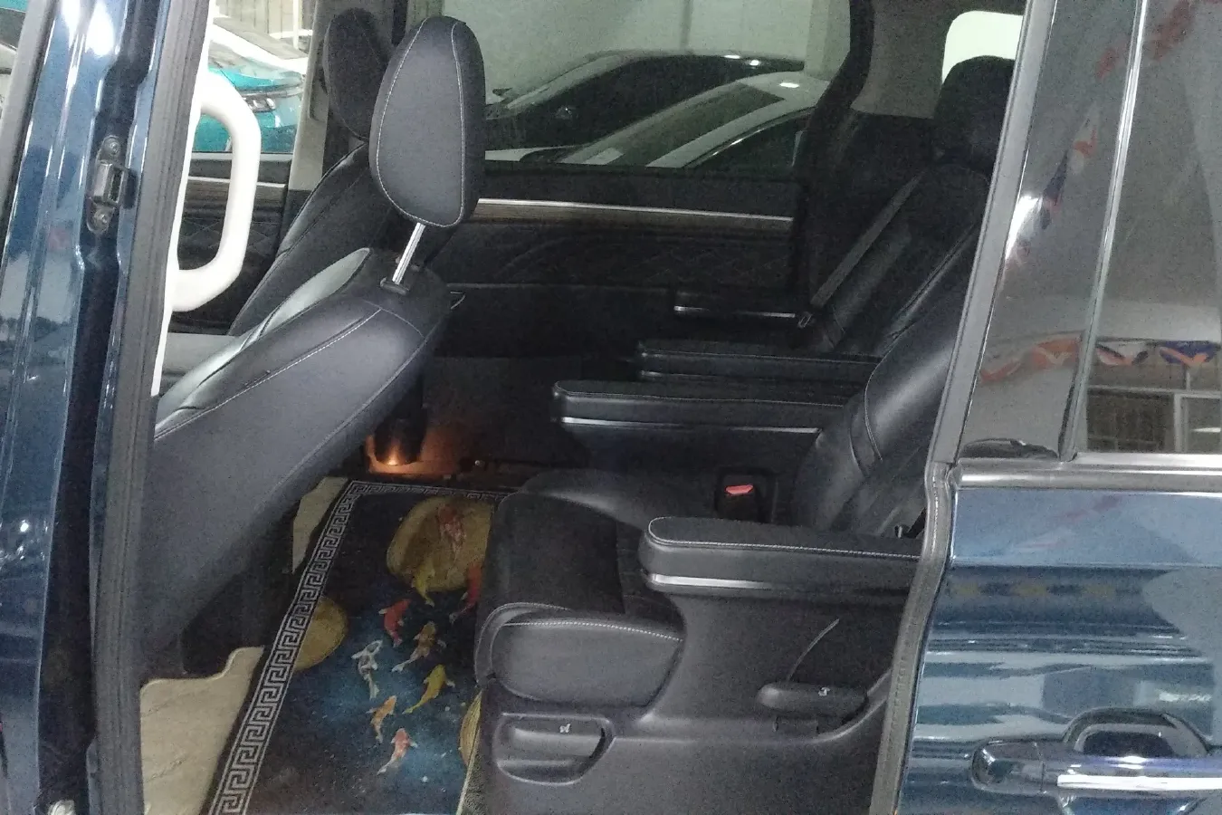 2020 GAC Trumpchi M8 2.0T 252HP L4 8AT,autocango,china used car exporter,china ev exporter,chinese used car exporter,chinese used ev exporter