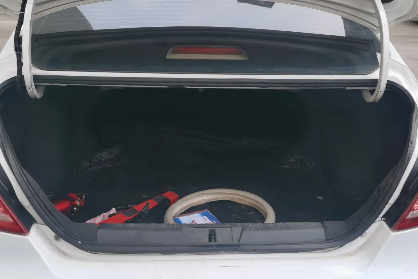 2014 Geely Emgrand 1.5L 109HP L4 5MT,autocango,china used car exporter,china ev exporter,chinese used car exporter,chinese used ev exporter