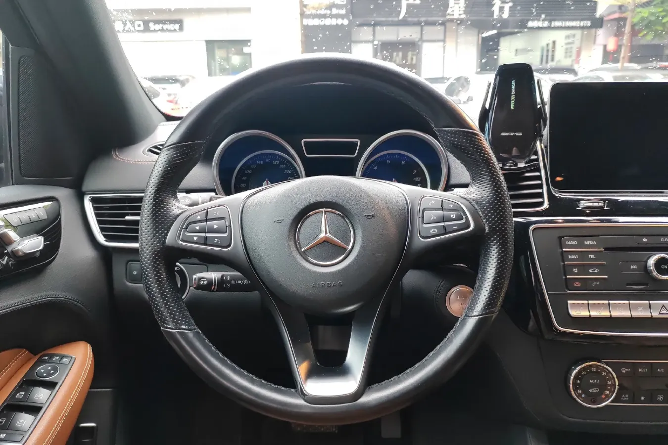 2017 Mercedes-Benz GLE Class 3.0T 333HP V6 7AT PHEV 8.8KWH,autocango,china used car exporter,china ev exporter,chinese used car exporter,chinese used ev exporter