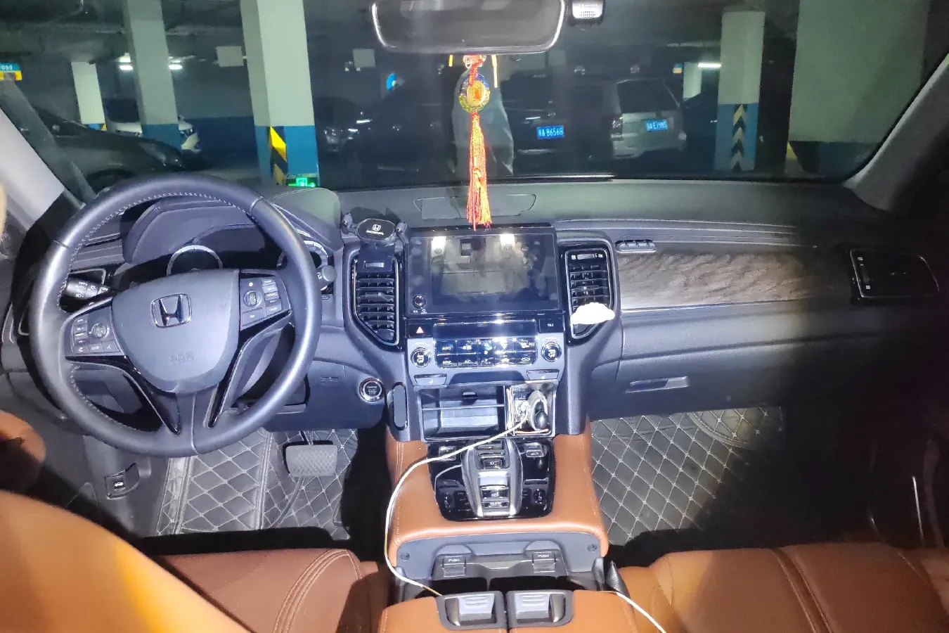 2020 Honda UR-V 2.0T 272HP L4 9AT,autocango,china used car exporter,china ev exporter,chinese used car exporter,chinese used ev exporter